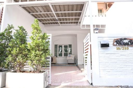 Home Sawasdee 2, ใกล้Safari world - Housity