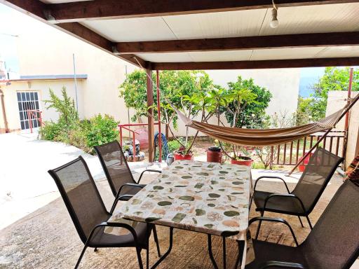 Village house with a nice garden - Housity