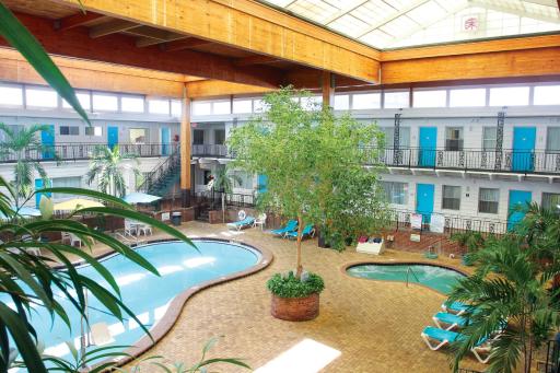 Perry's Ocean-Edge Resort - Housity