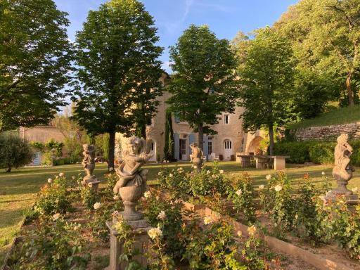 Château de Peyrolles - Housity