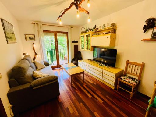 El refugio de la ardilla, apartamento Canfranc-estacion - Housity