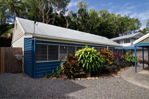 Villa Sorrento, a house on 4 Mile Beach in Port Douglas - Housity