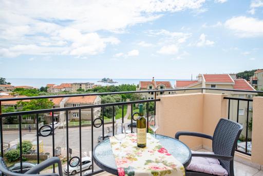 Apartments Vjera Petrovac - Housity