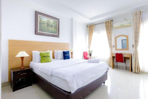 Urbanview SRB near Mall Ciputra Cibubur by RedDoorz - Housity