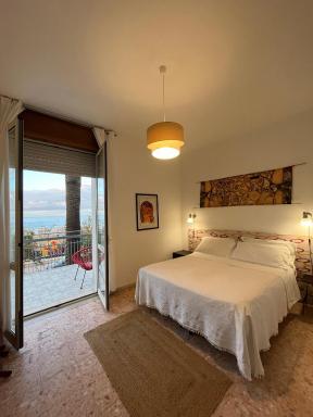 B&B Luci a'mmare - Housity