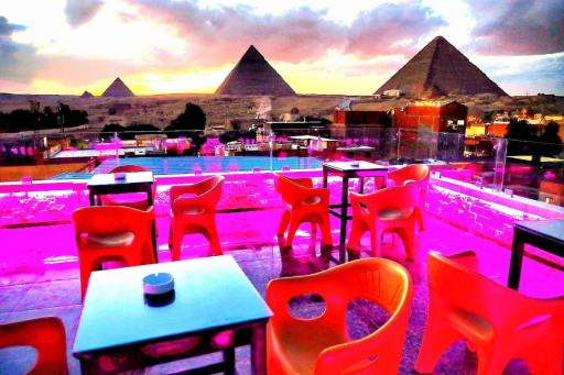 MagiC Pyramids INN - Housity
