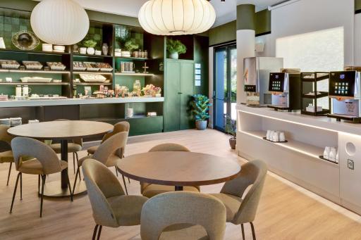 B&B HOTEL Barcelona Granollers - Housity