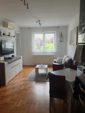 Apartman Džakula - Housity