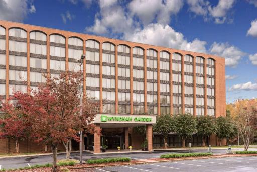 Wyndham Garden Williamsburg Busch Gardens Area - Housity