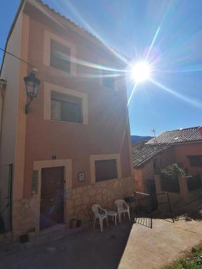 El Castillejo de Camarena de la Sierra - Housity