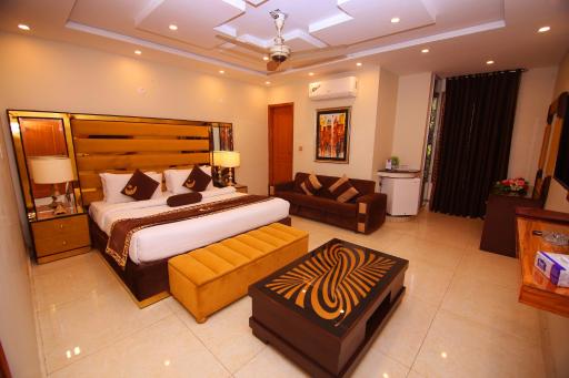 Premier Inn Grand Gulberg Lahore - Housity