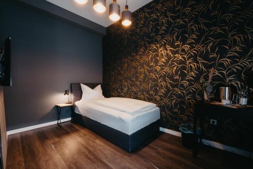 Hotel-Gasthof Zur Krone - Housity
