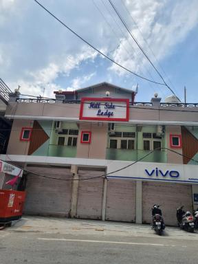 Hill side hotel - Housity