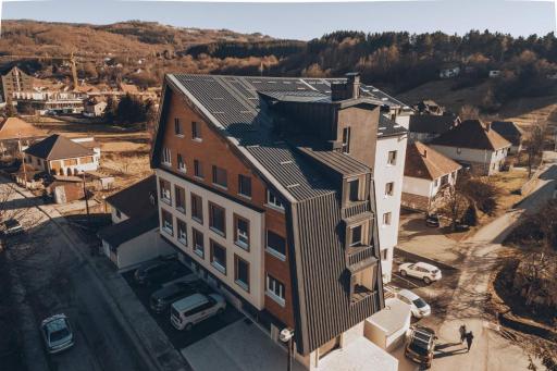 Studio 2 Modern Mountain 2 - Housity