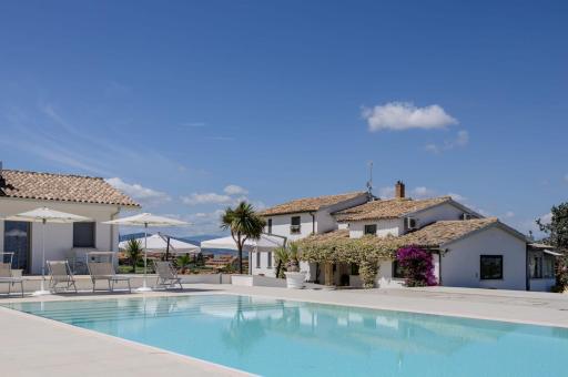 Villaggio Cristina - Housity