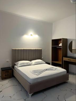 Xhefri's Apartments - Housity