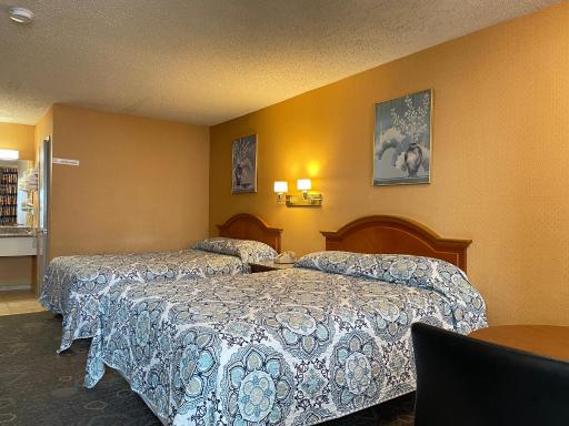 Hollywood La Brea Inn - Housity