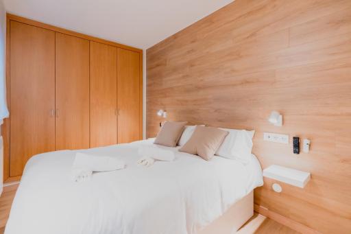 Confort Escaldes HUT 5003 - HUT 7755 - Housity