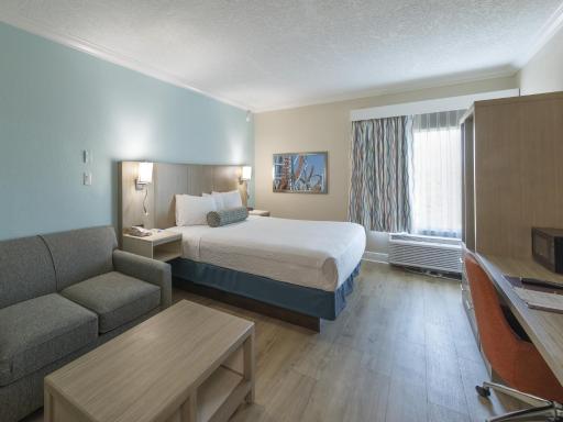 Galleria Palms Orlando - Free Theme Park Shuttles - Housity