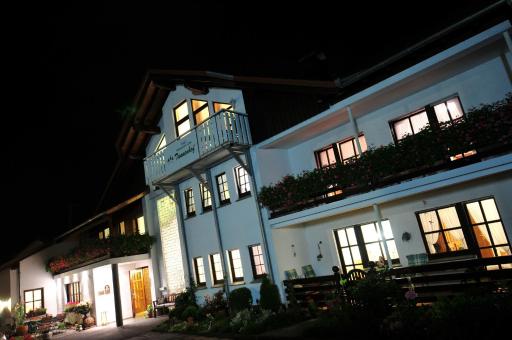 Hotel Tannenhof - Housity