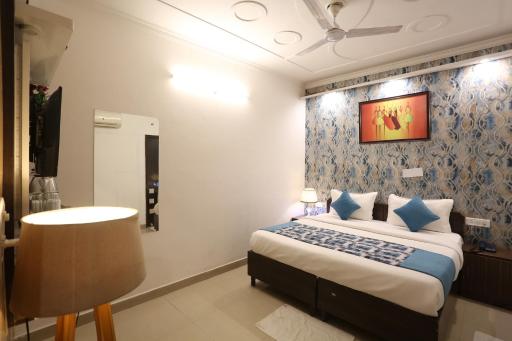 Backpackers - Ink Hotels Delhi Airport By SS Group - Housity