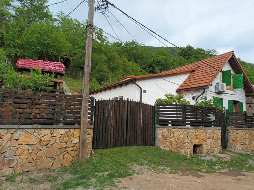 Andrei - Housity
