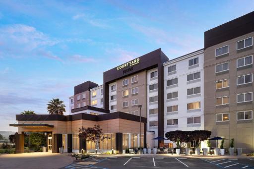 Courtyard San Francisco Airport Burlingame - Housity