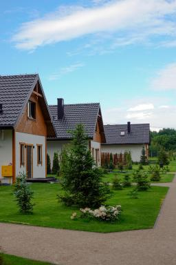 Wyraj nad Pilicą - Housity