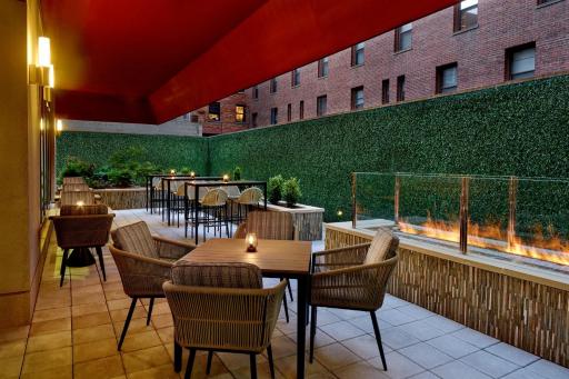 Courtyard by Marriott Washington, D.C./Foggy Bottom - Housity