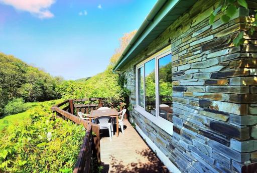 Kallowen Cottage at Crackington Haven, near Bude and Boscastle, Cornwall - Housity