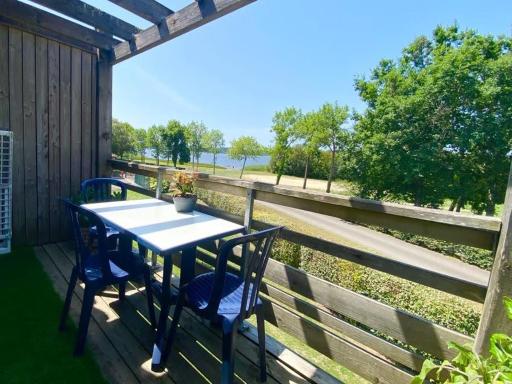 Les Terrasses du Lac piscine et vue Lac A4 - Housity