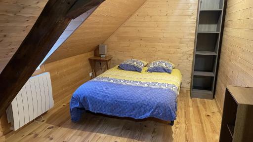 J4 Parking, Grand 2 Chambres 3 lits 2 à 4 pers, lit parapluie Wifi JACQUELINE - Housity
