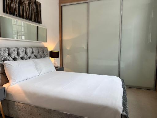 One Bedroom Apartment in Holborn - Housity