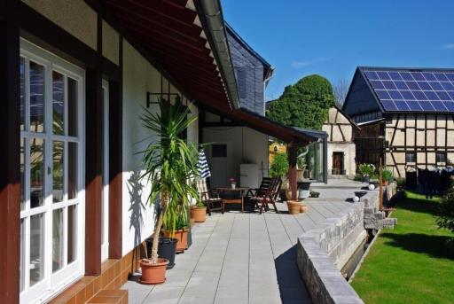 Appartement mit Terrasse und Garten - Housity