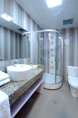 Zolo Hotel - Housity