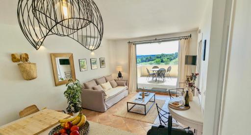 ALLURA GOLF APPARTEMENT - Housity
