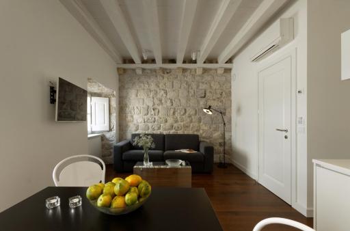 Apartments Eleganca- One Bedroom Apartment Oridino - Housity