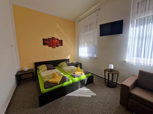 Pension Am Steinberg - Housity