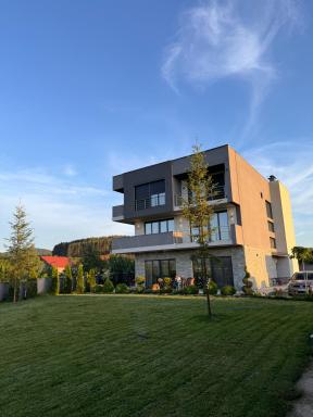 Papa Apartments - Housity