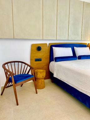 Tramonto Maisonettes & Suites - Housity