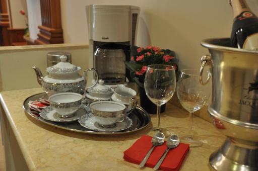 Rome Imperial Crown - Housity