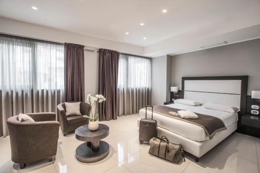 Marconi Hotel - Housity