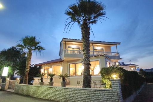 Ammos Boutique Hotel - Housity