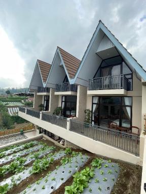 Lestarindo Dvillas - Housity