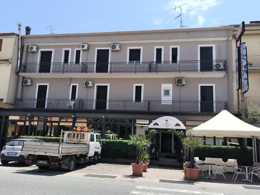 Hotel 4 Lampioni - Housity
