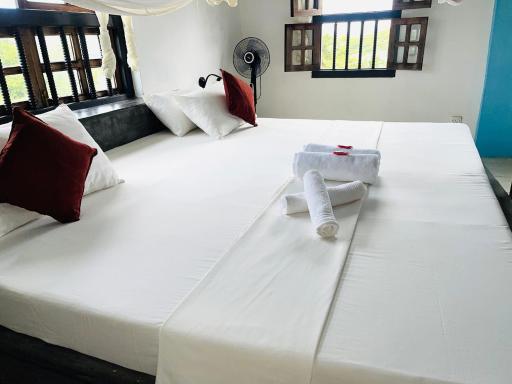 Shiban House - Housity