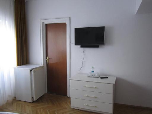 Pensiunea Helvetia - Housity