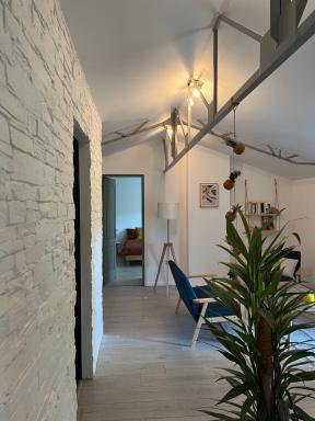 Hózhó Tempo -Sous les toits, espace loft 66 m2 écofriendly & slowlife avec PDJ inclus - Housity