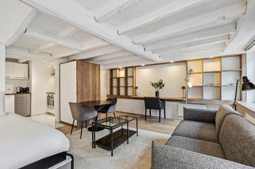 Serene Haven on Rue du Nord - Housity