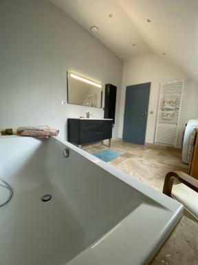 La Cour Verte Chambres d'Hôtes - Housity